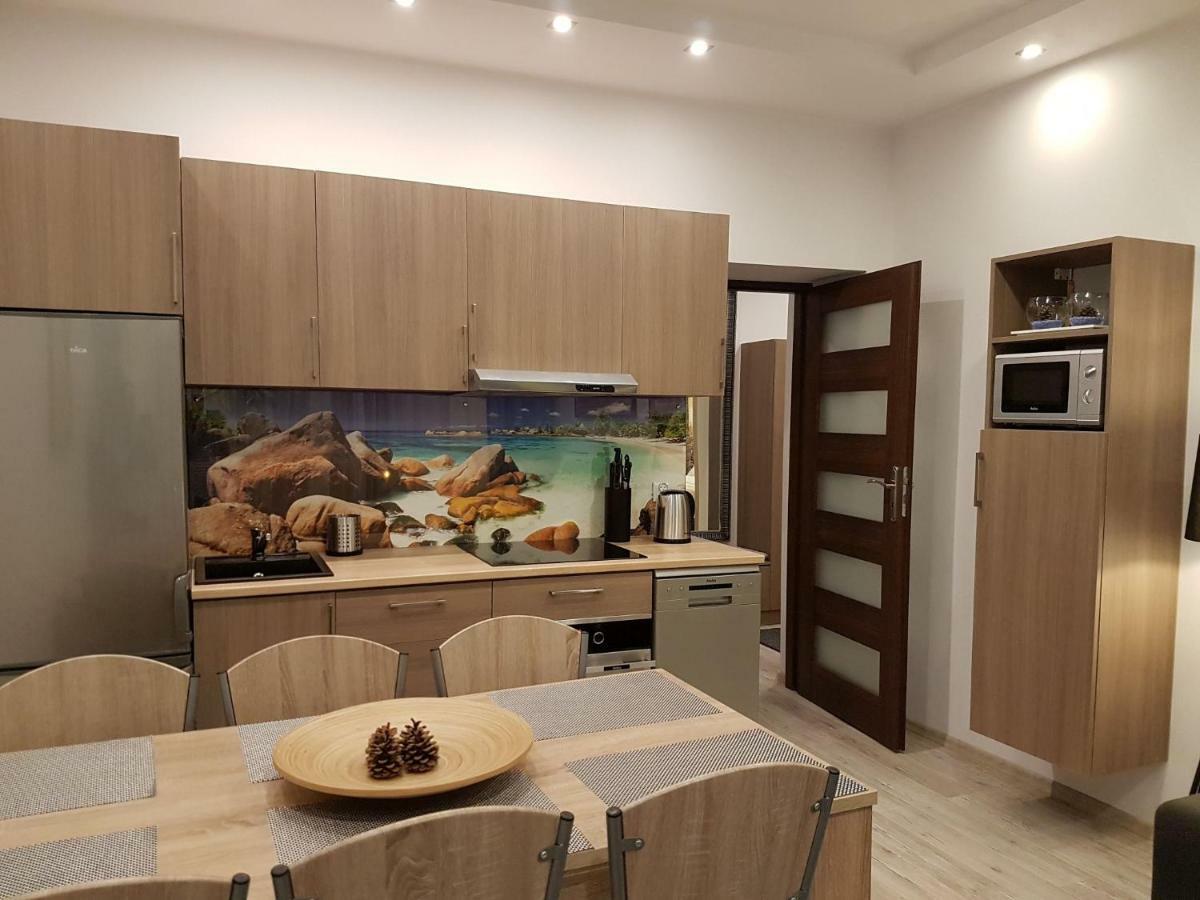 Q Apart Stary Rynek Apartment *